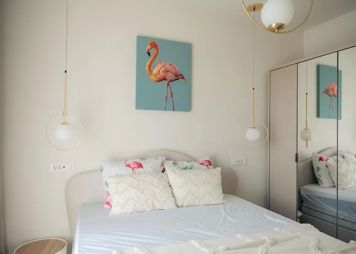 House Flamingo Apartment *